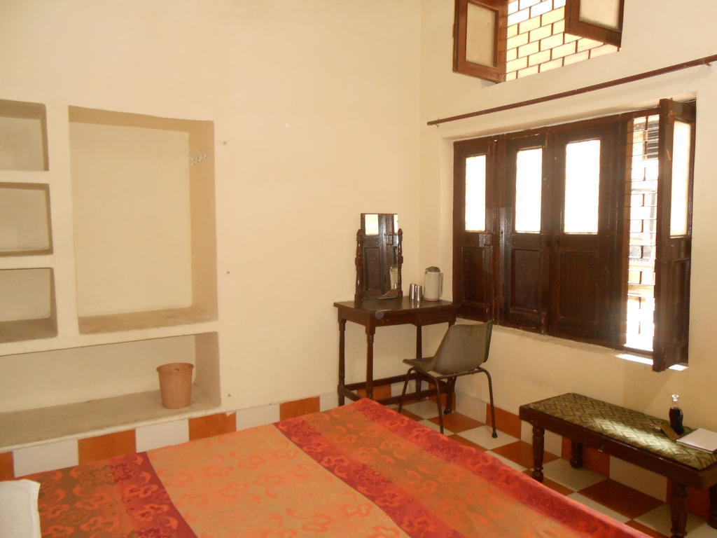 מטורה Gaurav Guest House חדר תמונה